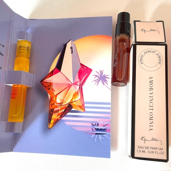 3 pc bundle mini perfume wallet samples carry on New - Picture 2 of 6